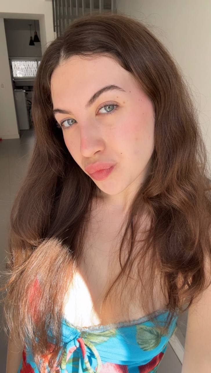 Nude girl Amber in Zhangjiakou