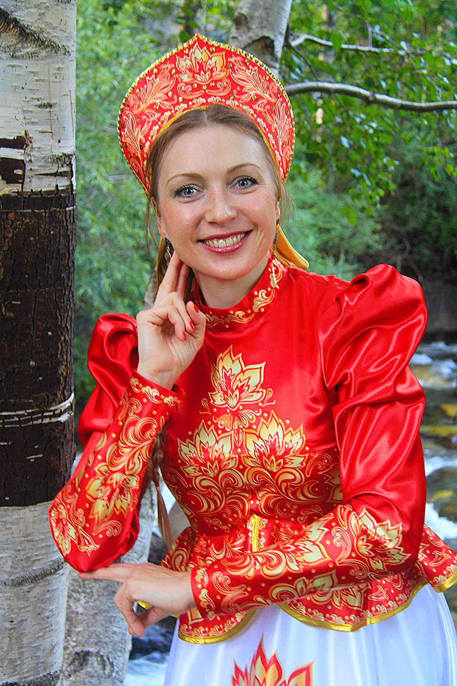 Women in Slavic costumes in Zhangjiakou