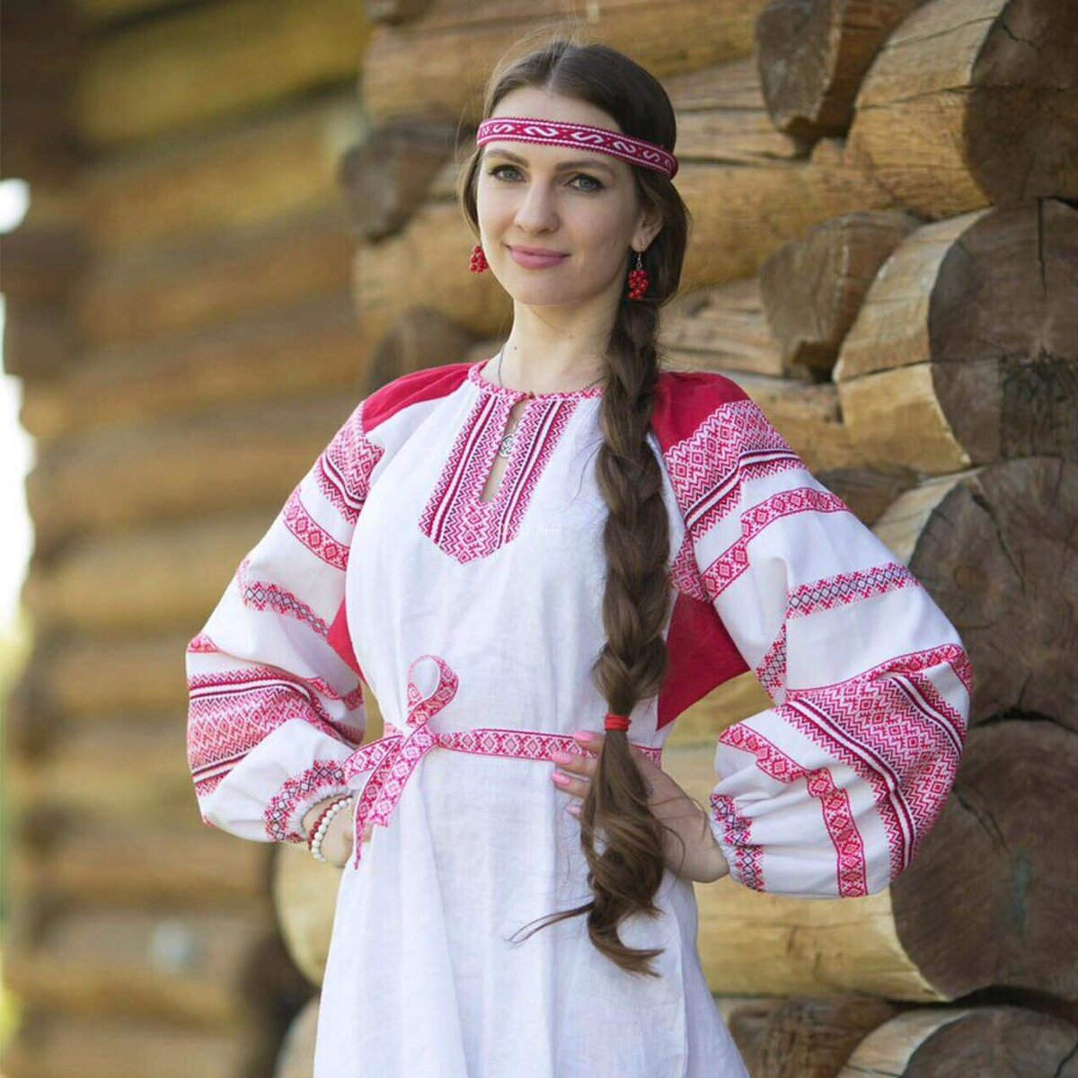 Girls in Slavic costumes in Zhangjiakou