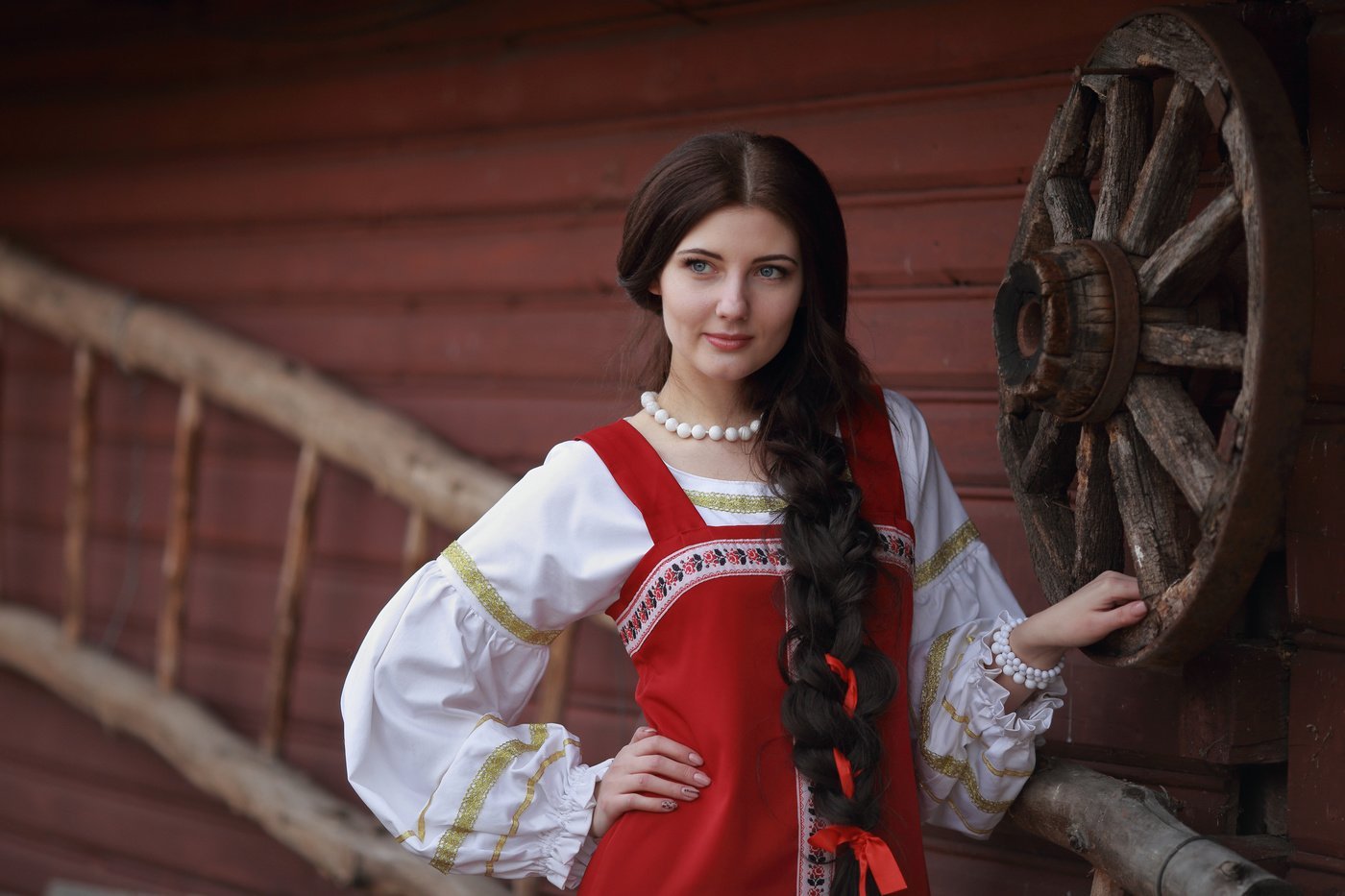 Girls in Slavic costumes in Zhangjiakou