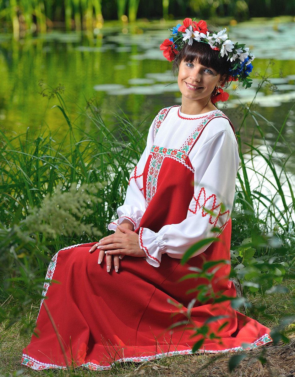 Beautiful girl Girls in Slavic costumes in Zhangjiakou